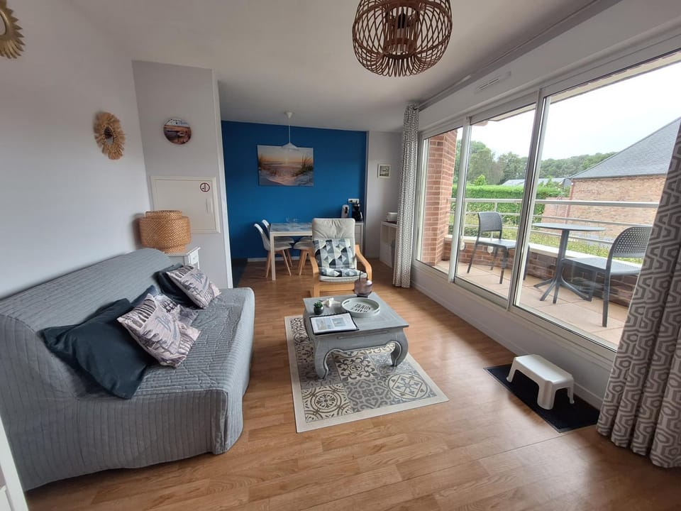 Charmant appartement avec garage - "Le Calypso" Apartment in Hauts-de-France