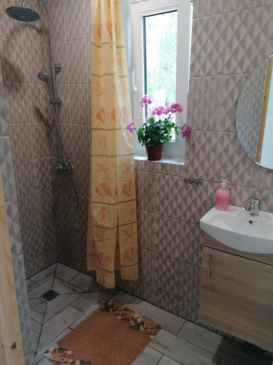 Shower, Bathroom