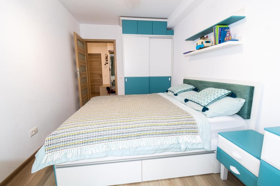 Pentha Apt - Stylish and Spacious 2-Bedroom Apartment near Coresi Mall Apartment in Brasov