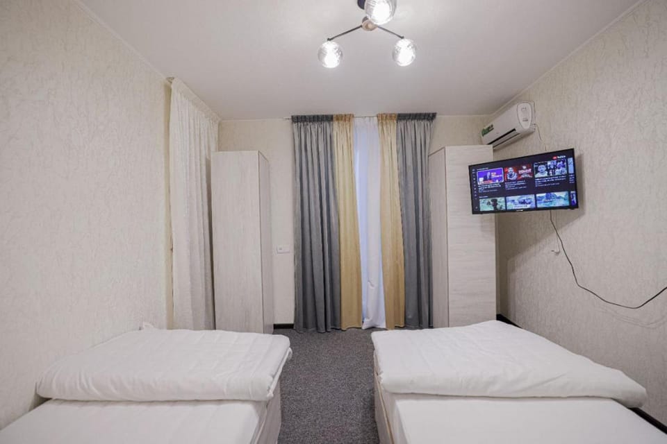TV and multimedia, Bedroom, air conditioner