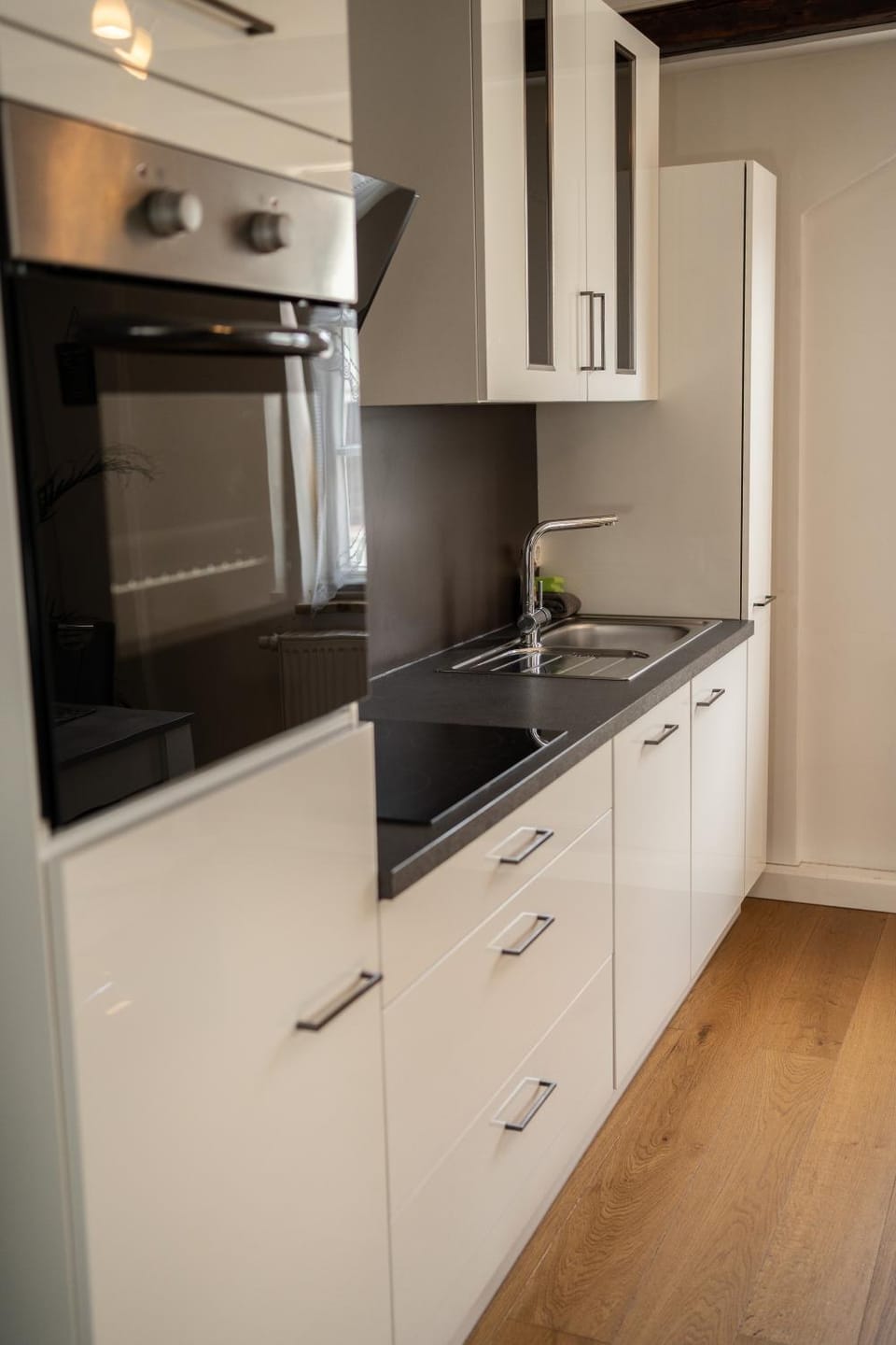 Kitchen or kitchenette, pet friendly, stove