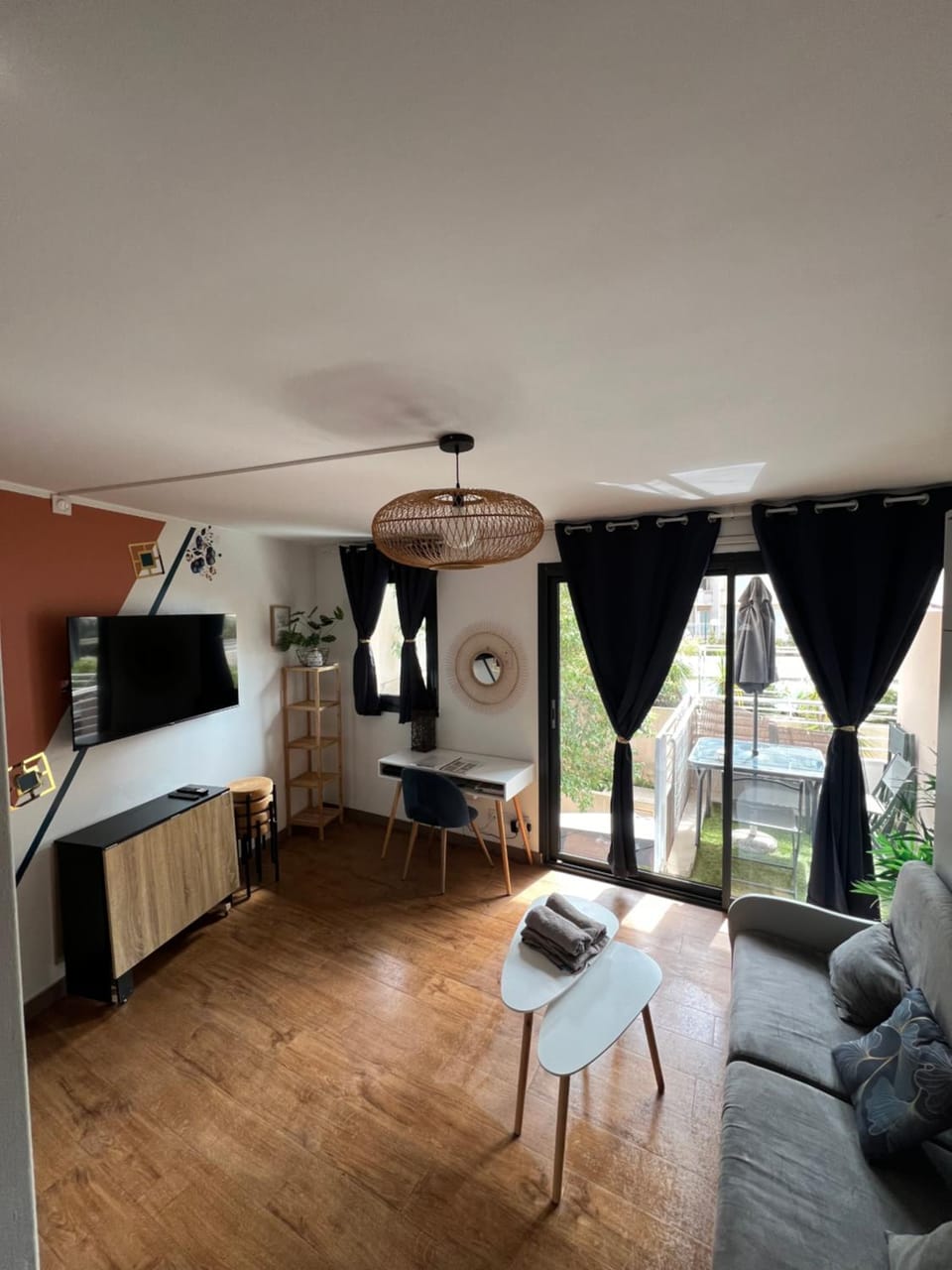 Communal lounge/ TV room, Bed, TV and multimedia, Seating area