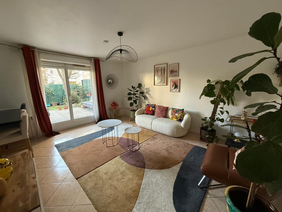 Le jardin du stade by UTA HOUSE Apartment in Saint-Denis, France