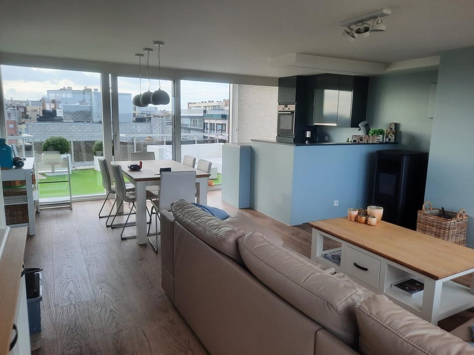 Penthouse VI Apartment in Koksijde