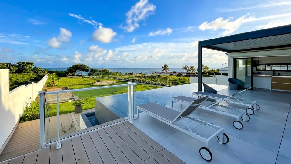 Patio, Natural landscape, Golfcourse, Minigolf, View (from property/room), Pool view, Swimming pool, sunbed