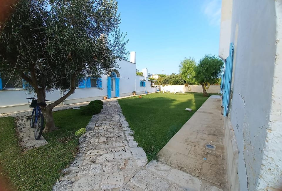 Villino Tronchetto Bianco Bed and Breakfast in Mola di Bari