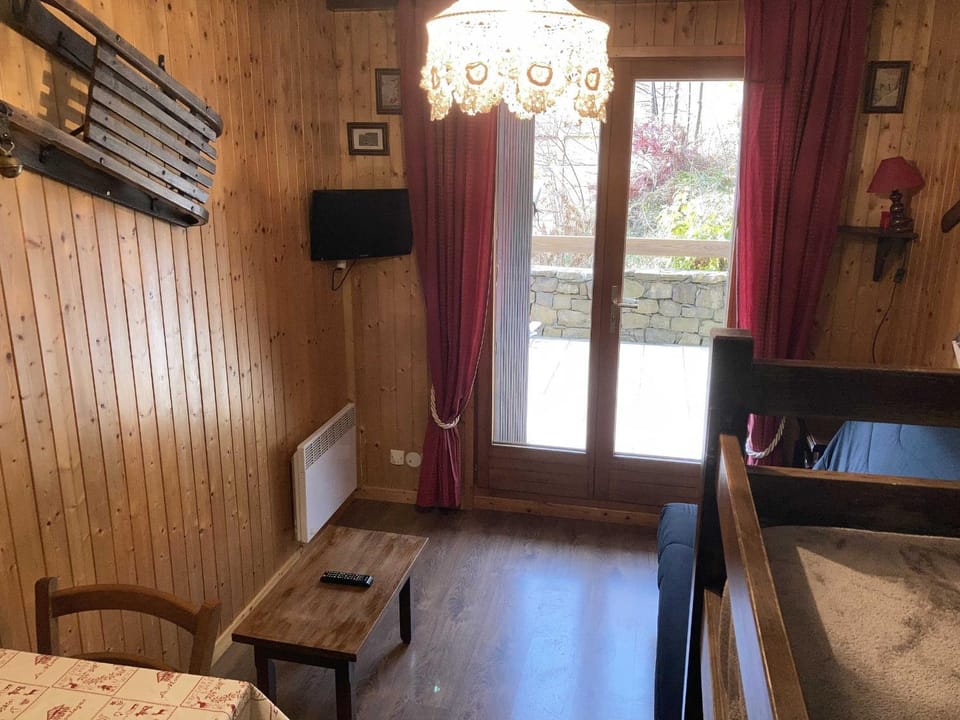 Appartement cosy pour 3 pers. à 700m des pistes avec parking privé - FR-1-467-116 Apartment in Le Grand-Bornand