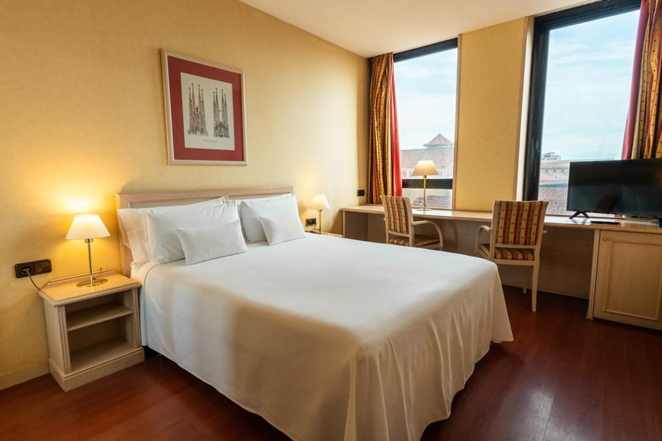 Bed, Photo of the whole room