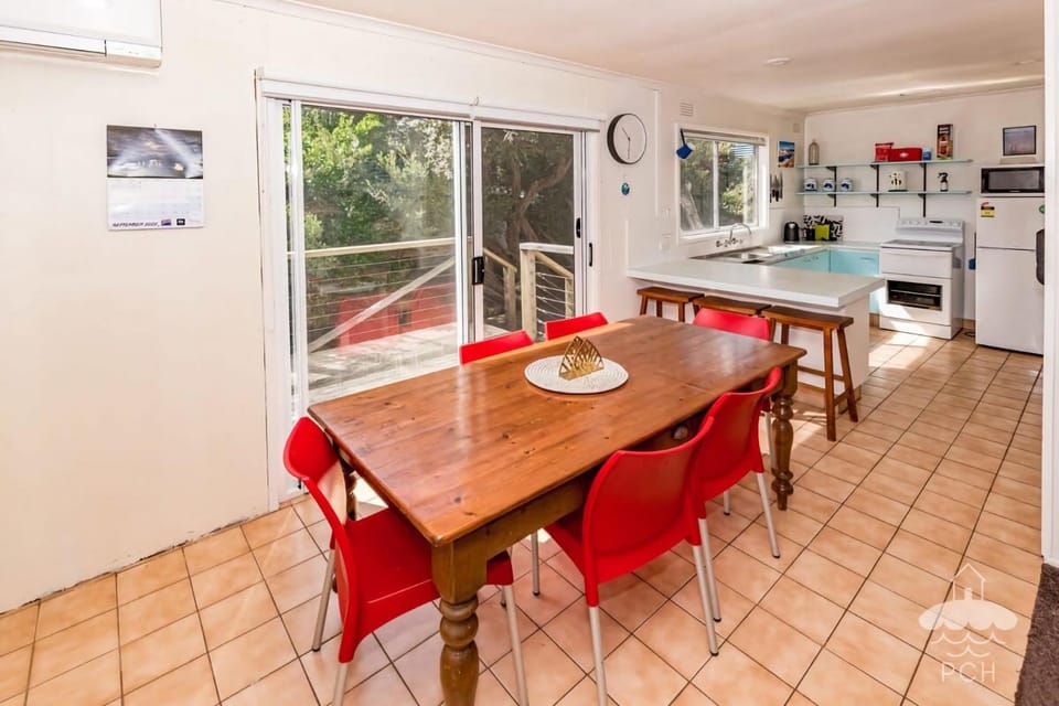 Sandy Escape Stay 3 Pay 2 Winter Special House in Sandy Point