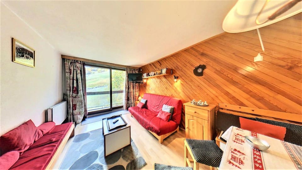 Résidence Lunik - STUDIO CABINE 4/5 PERS - VUE PISTES MAE-7354 Cabin in Villarembert