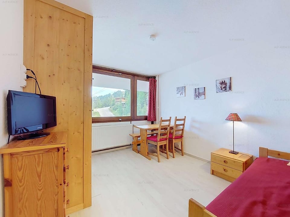Résidence Le France - Studio 2 pers - LE FRANCE - 217FR - PLAGNE CENTRE MAE-1624 Apartment in Mâcot-la-Plagne