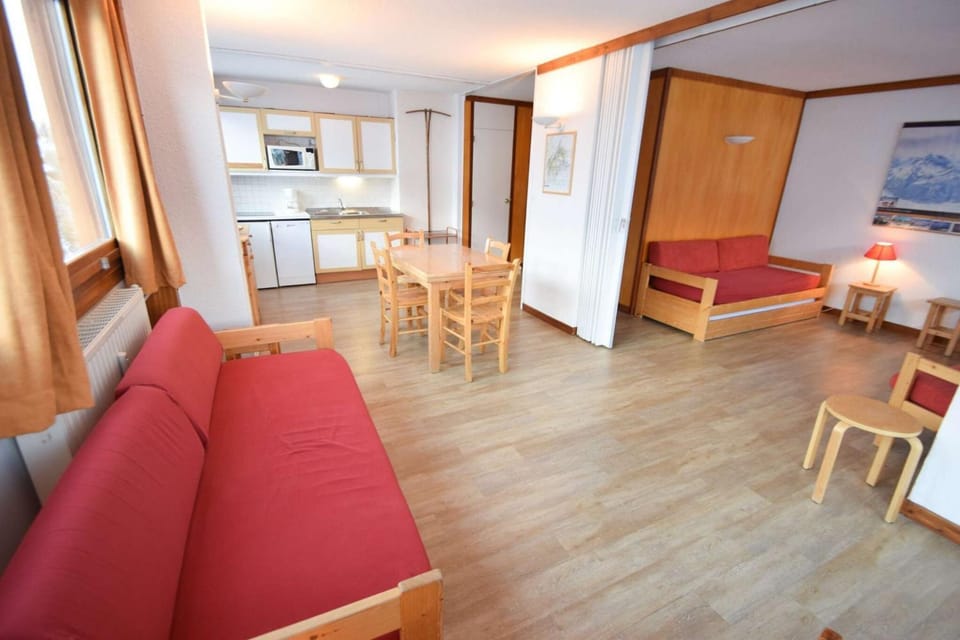 Bed, kitchen