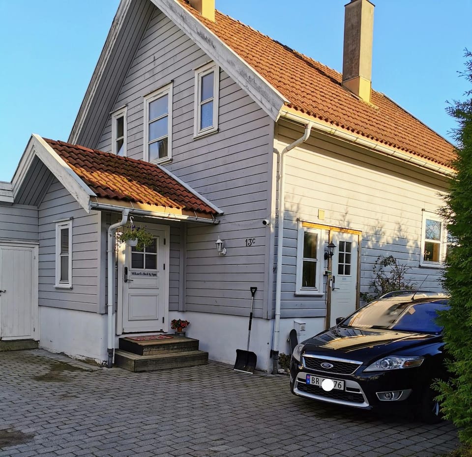 Property building, Parking
