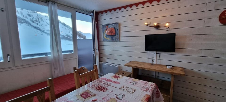 Résidence Chamois - Studio Cabine de 26m² au pied des pistes MAE-3224 Cabin in Mâcot-la-Plagne