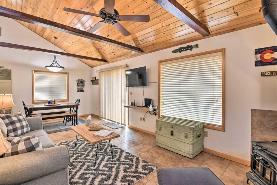 4 Mi to Grand Lake: Mtn-View Cabin w/ Fire Pit! Cabin in Rocky Mountain National Park