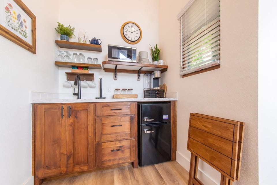 Kitchen or kitchenette, Other