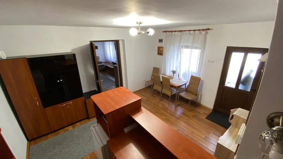 Bretsara Apartment in Romania