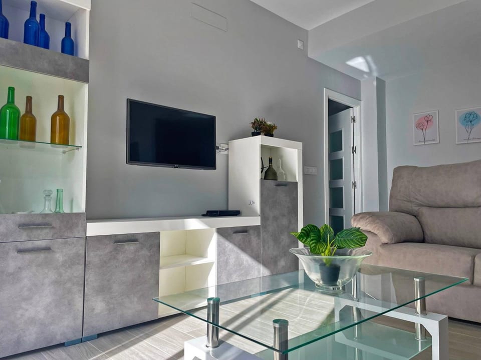 Communal lounge/ TV room, Living room