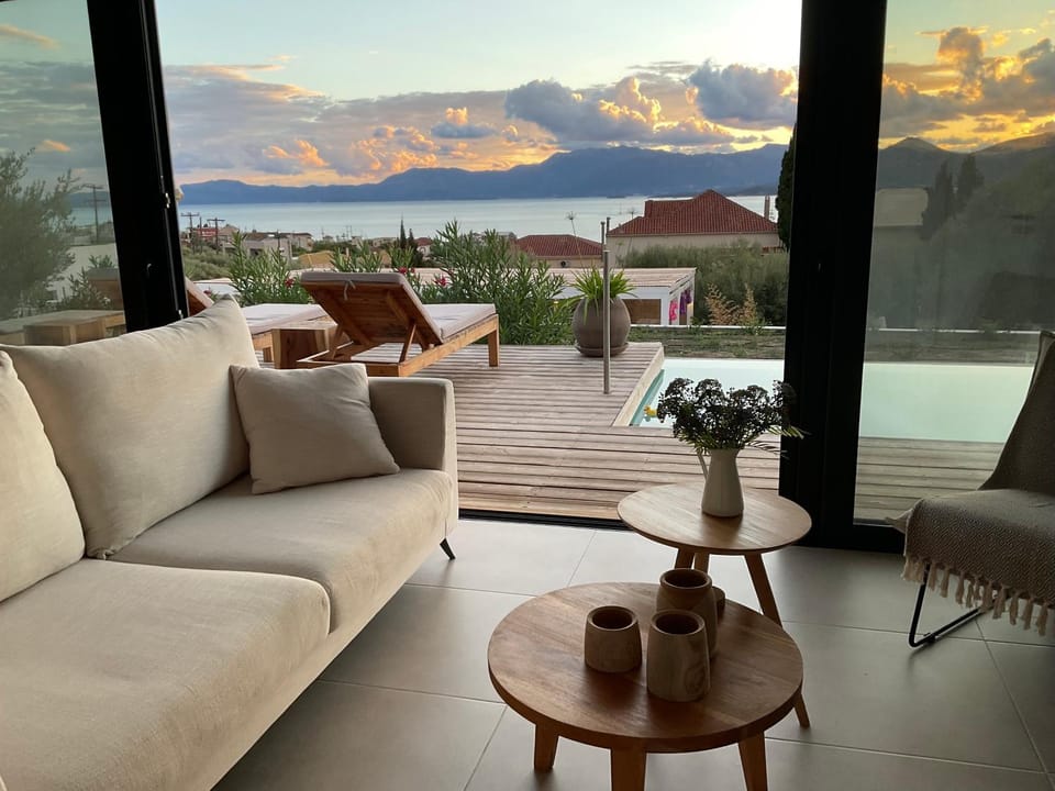 Day, Seating area, Mountain view, Sea view, Swimming pool, sunbed