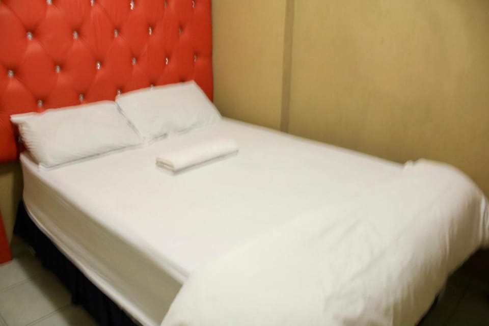 Royal Nest Guest House Bed and Breakfast in Gauteng