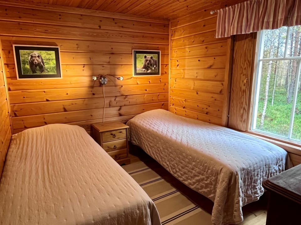 Bed, Photo of the whole room, Bedroom, Garden view