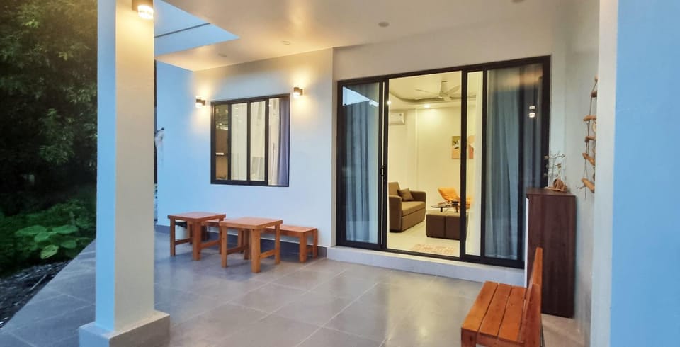 Patio, Seating area