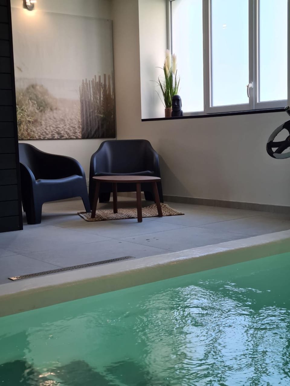 Living room, Swimming pool