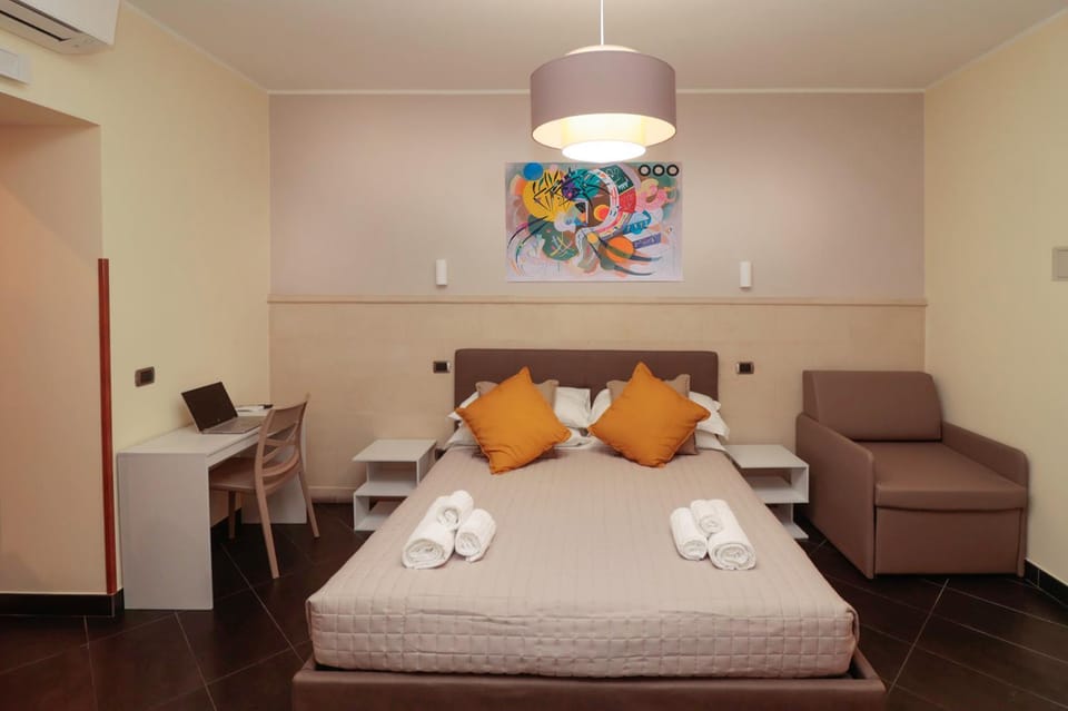 Bed, Photo of the whole room, Bedroom, towels, air conditioner