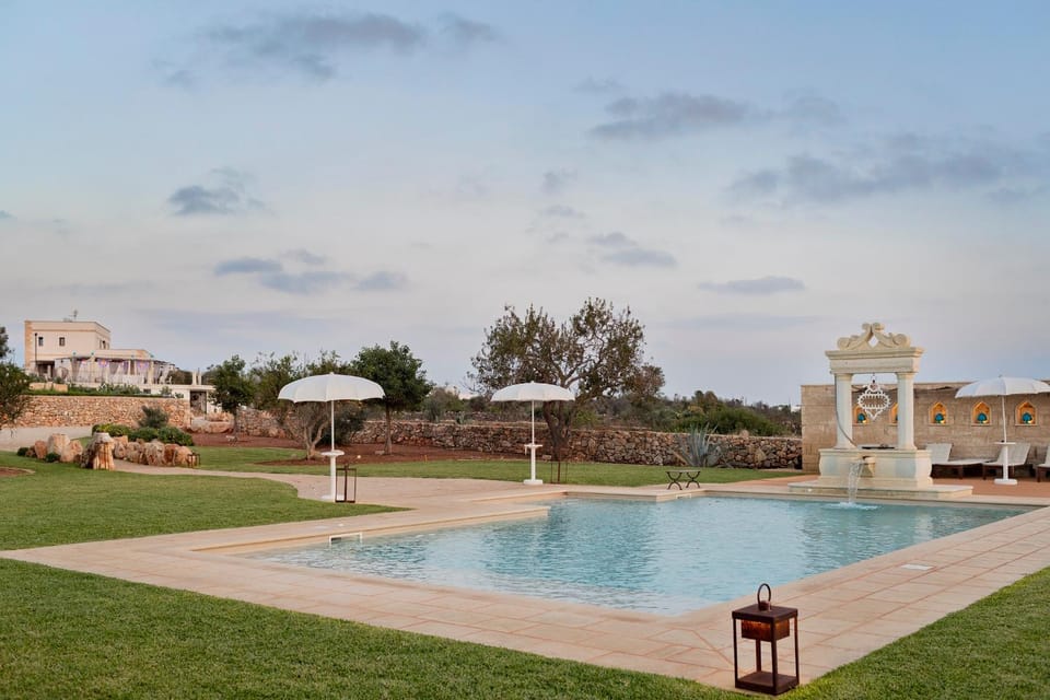 Swimming pool, Swimming pool