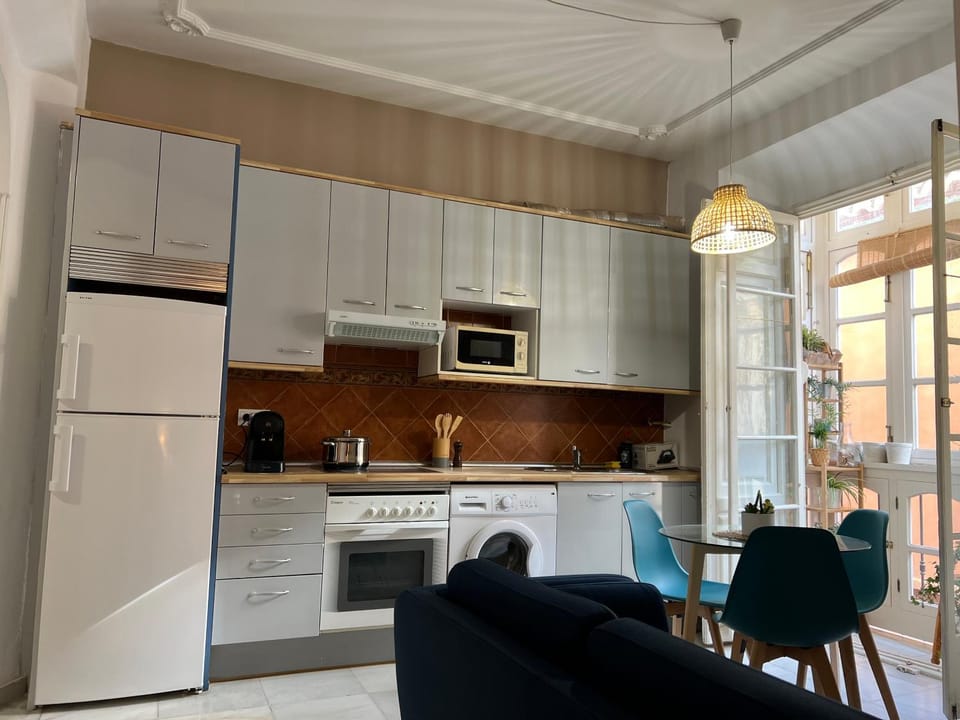 iYOURBASICS Great Apartment Hinestrosa 23 FREE WIFI&AC Apartment in Malaga
