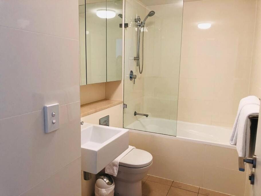 Stunning Apartment in Neutral Bay GRO17303 Apartment in Sydney