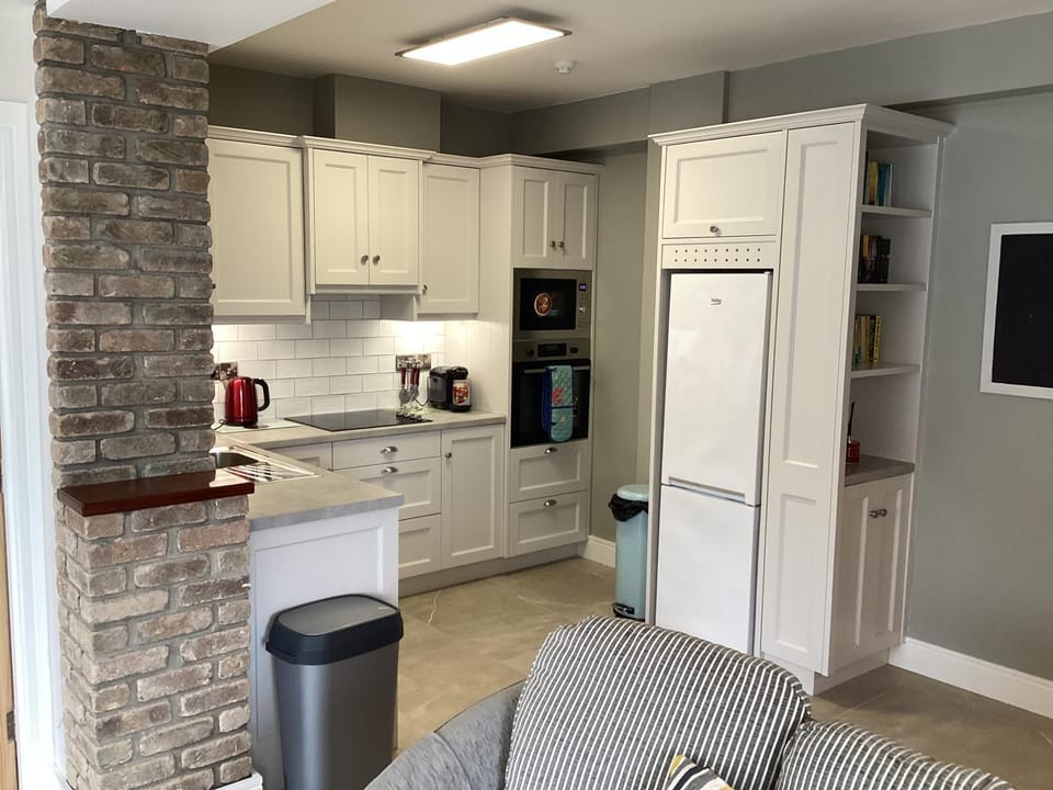 Coffee/tea facilities, Kitchen or kitchenette, dishwasher, minibar, pet friendly, toaster