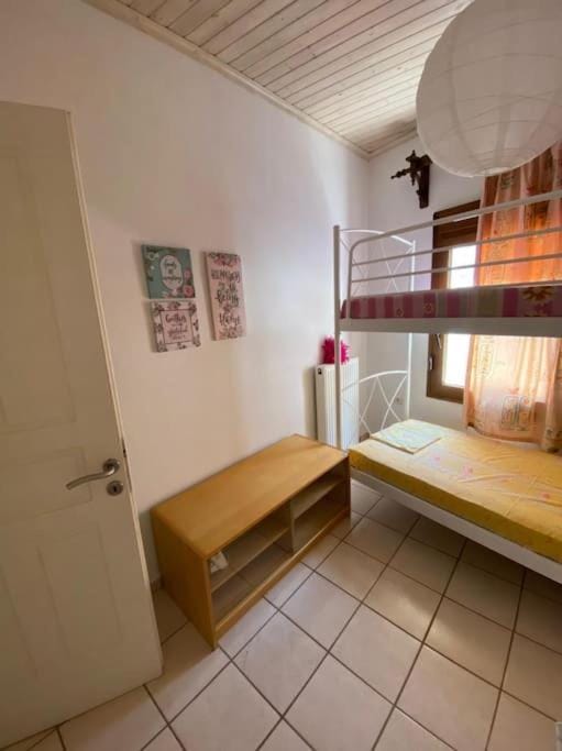 bunk bed