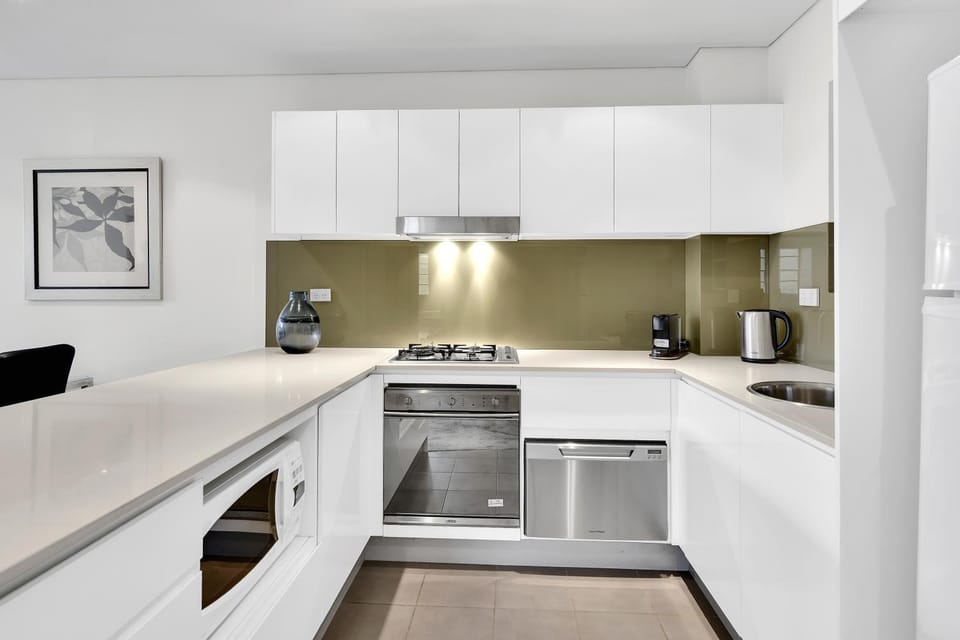 Spacious Two bedroom apartment - St Leonards AL25 Apartment in Sydney