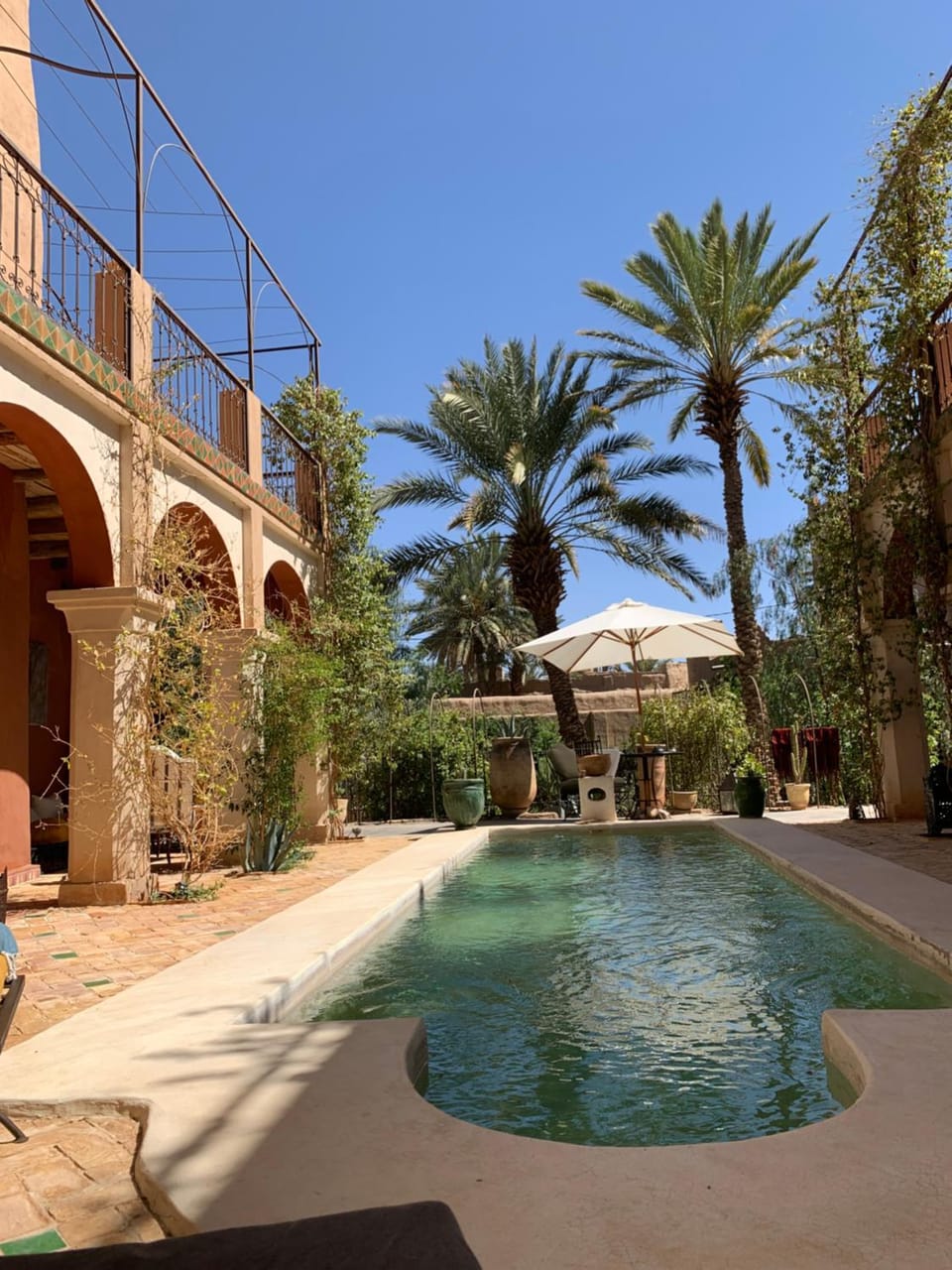 Property building, Restaurant/places to eat, Swimming pool, Breakfast