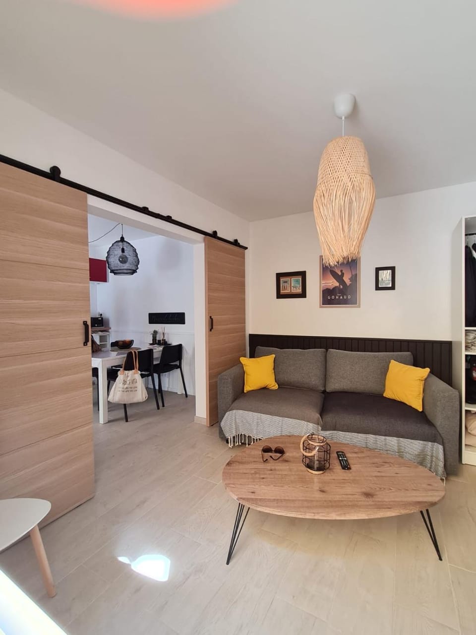 Communal lounge/ TV room, Living room, Seating area
