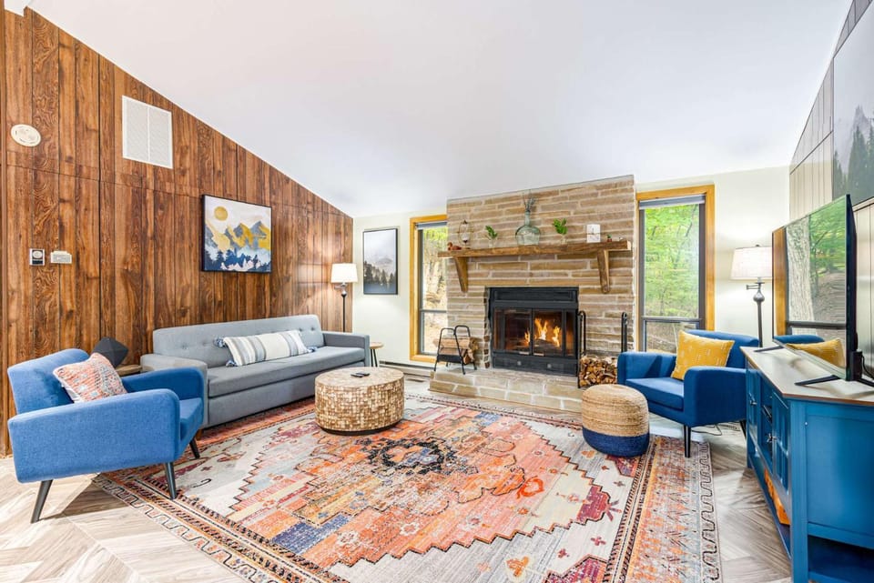 TV and multimedia, Living room, Seating area