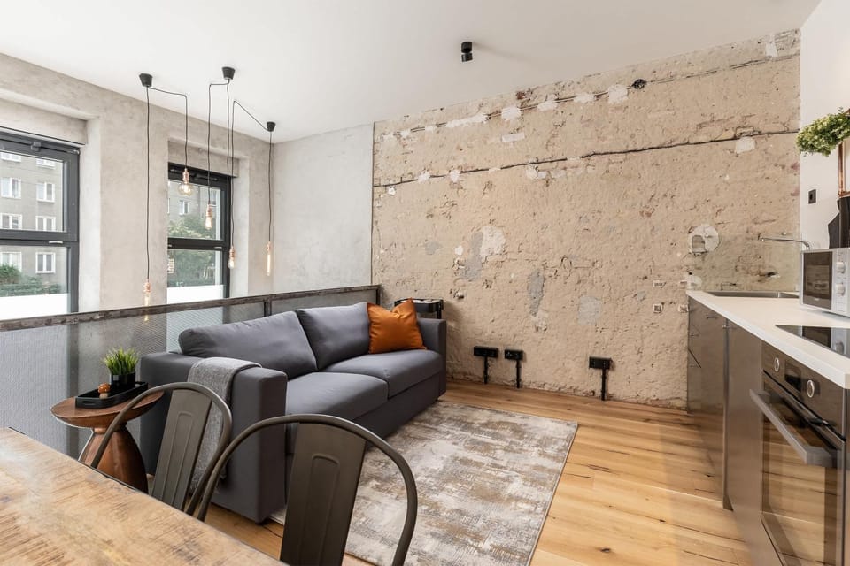 Factory Loft Duplex -40sqm- near Antonplatz Apartment in Berlin