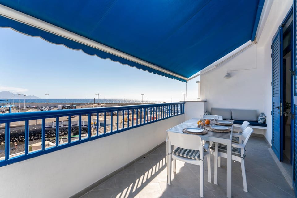 Day, Natural landscape, View (from property/room), Balcony/Terrace, Seating area, Dining area, Beach, Sunrise, Sunset