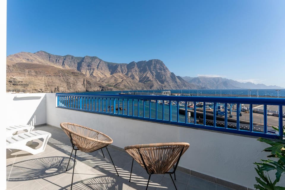 Day, Natural landscape, Solarium, View (from property/room), Balcony/Terrace, Mountain view, Sea view