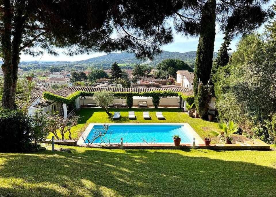 Villa en Calonge con Gran piscina Villa in Baix Empordà
