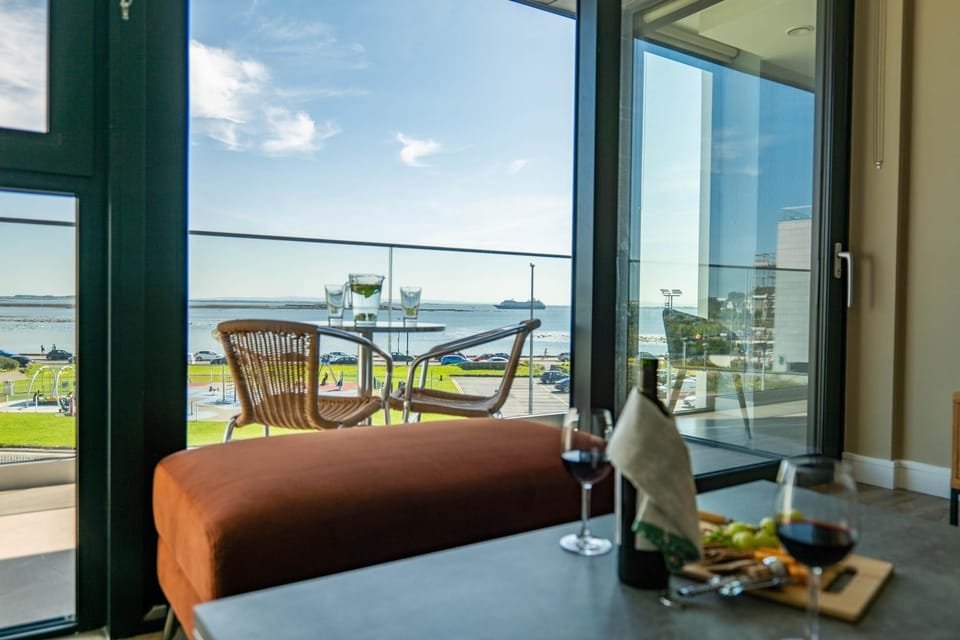 Shoreline Apartments Apartment in Galway