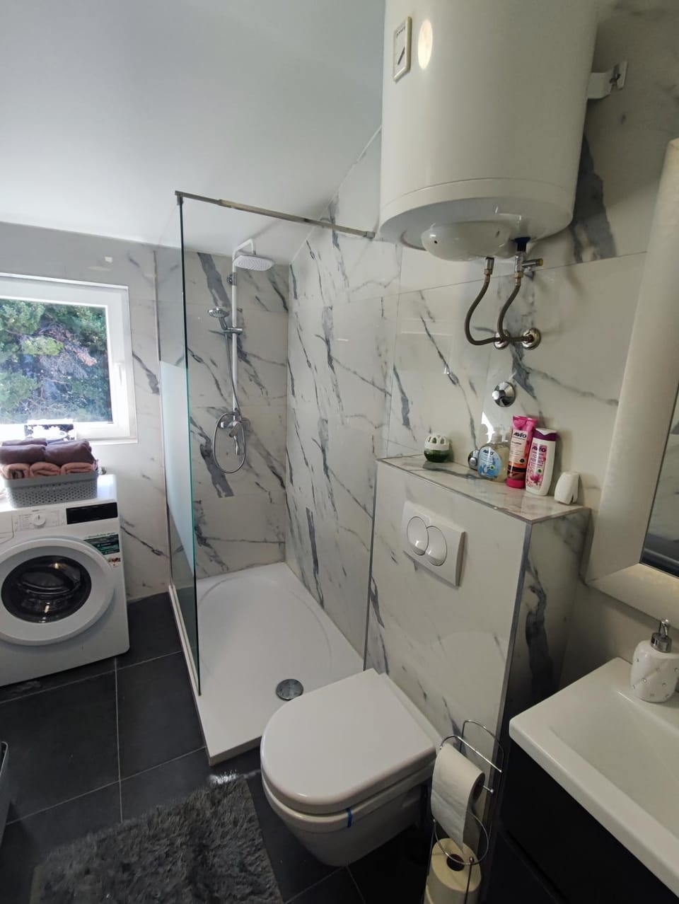 Bathroom, heating, washing machine