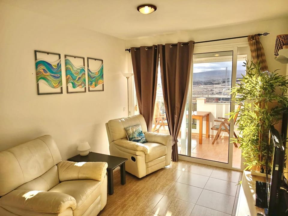 Sunset House et piscine Apartment in Maxorata
