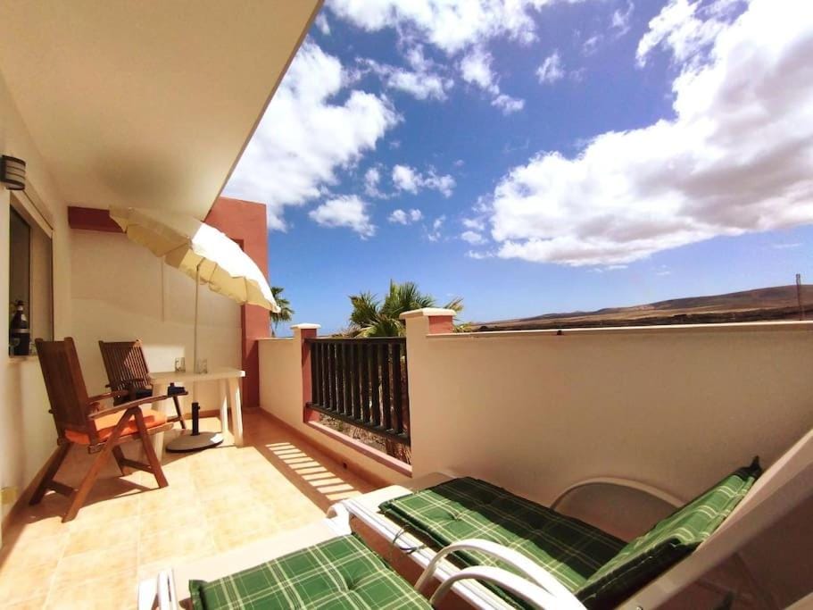 Sunset House et piscine Apartment in Maxorata