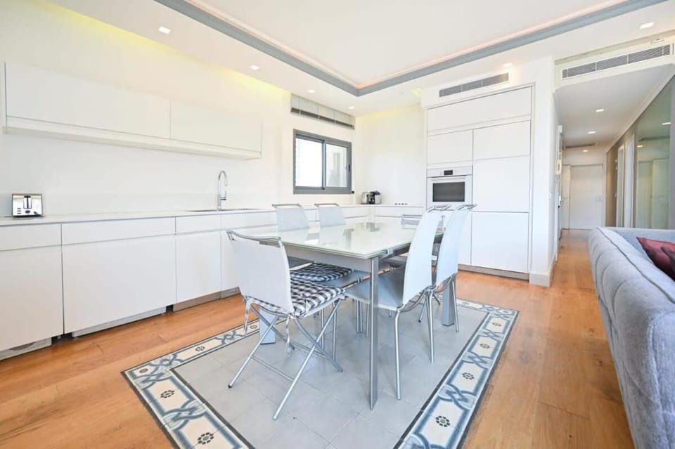 3BR Behind the Beach with Mamad by HolyGuest Apartment in Tel Aviv-Yafo