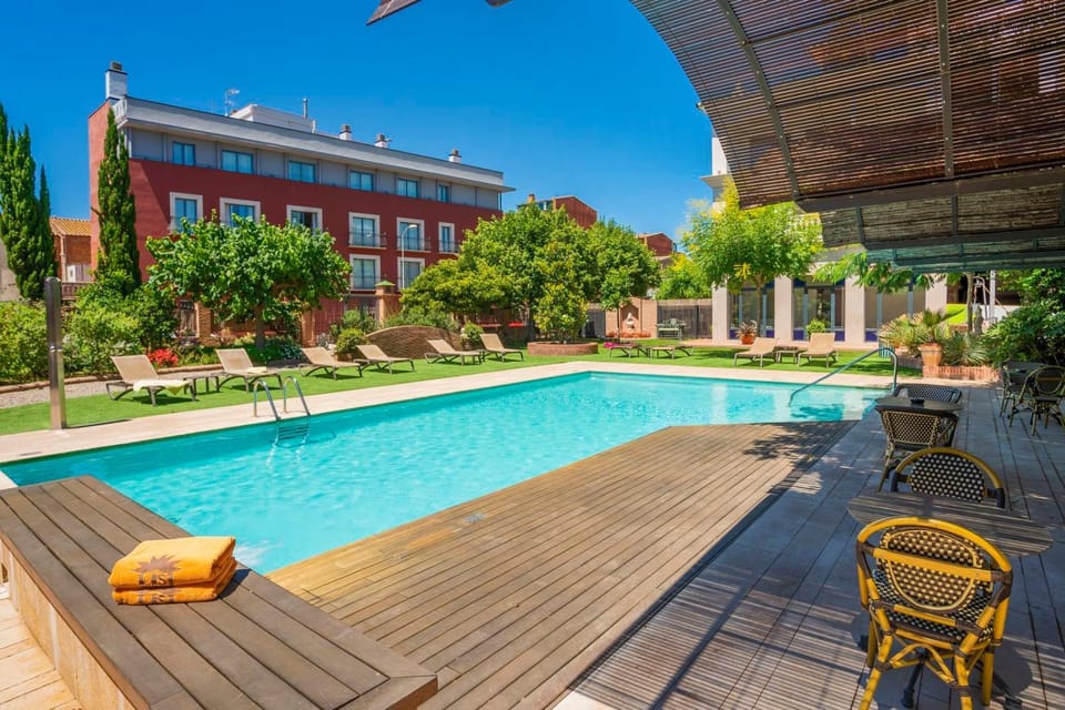 Apartaments Suites Sant Jordi Apartment in Baix Camp