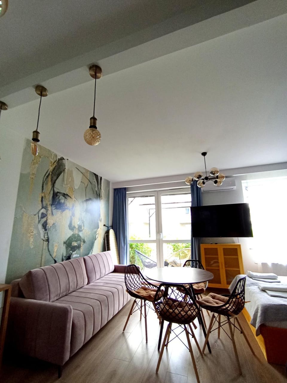 Photo of the whole room