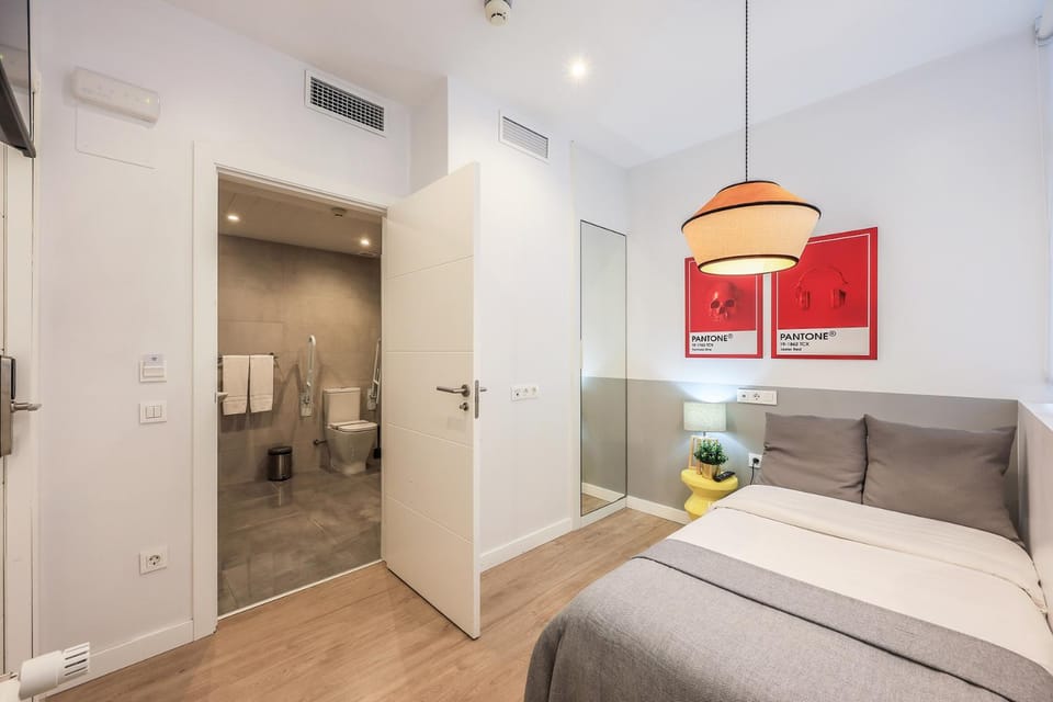 Bed, Bathroom, Bedroom, wardrobe, air conditioner