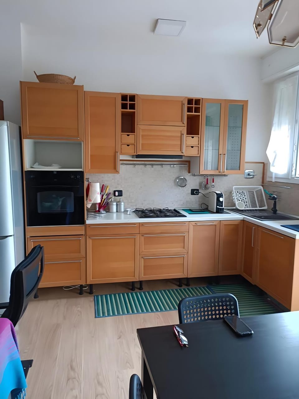 Kitchen or kitchenette, Living room